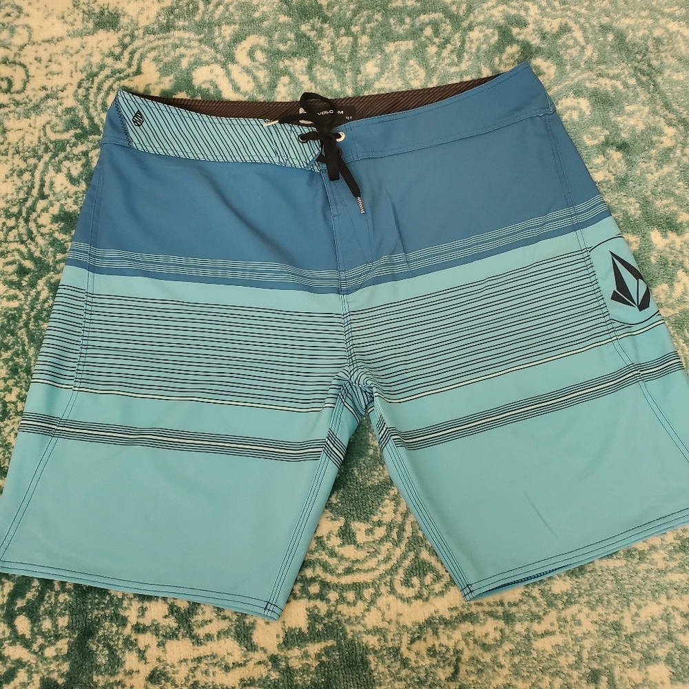 EUC Men's Volcom Swim Trunks Shorts Size 40
